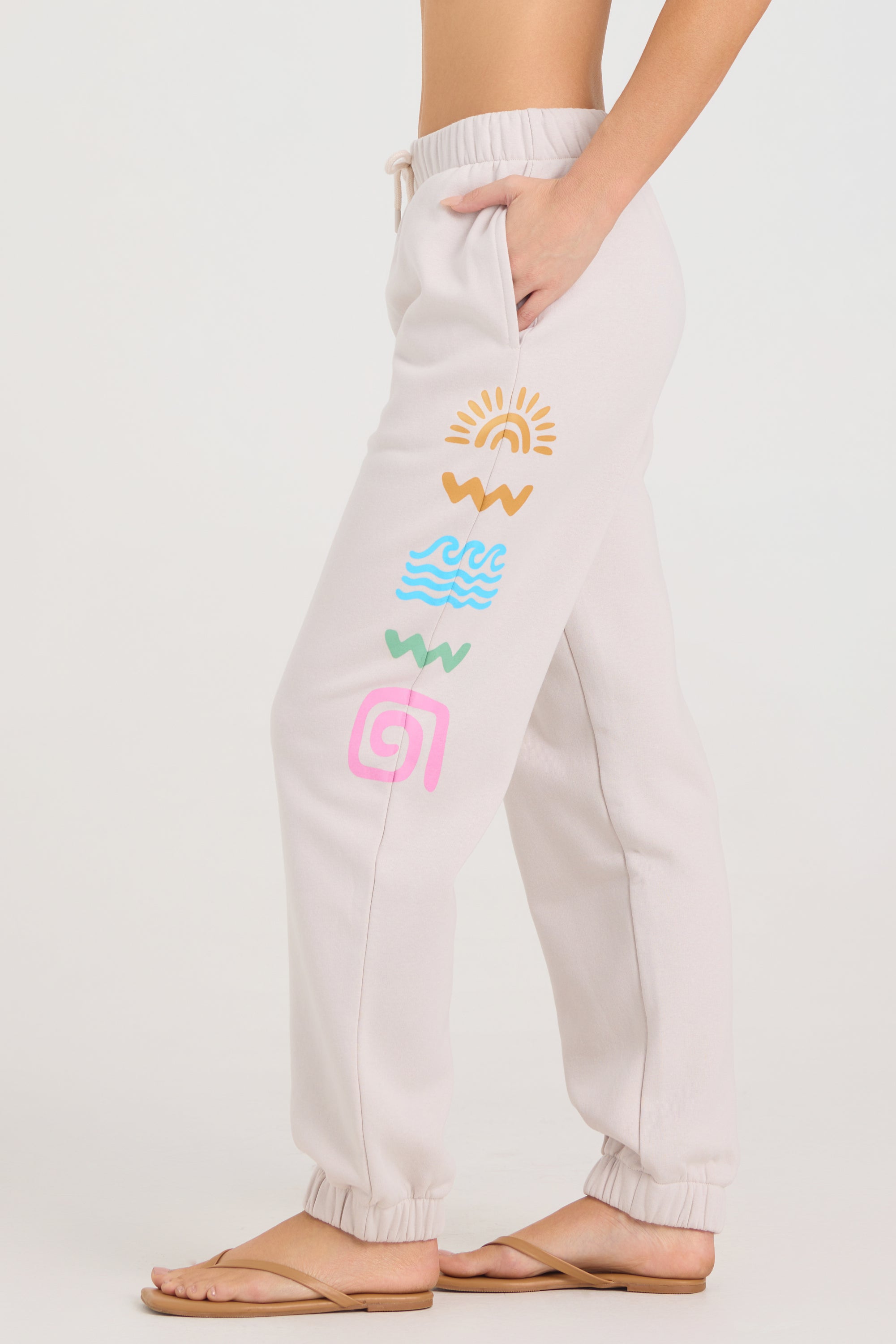 Icon Graphic Surf Wash Jogger - Ivory